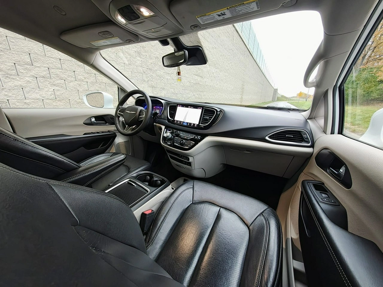 Chrysler Pacifica - Zdjęcie 9