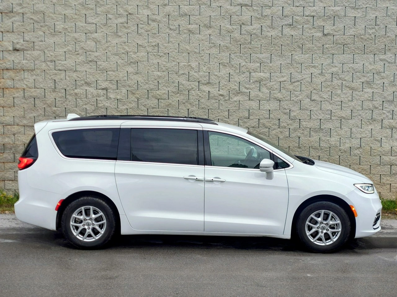 Chrysler Pacifica - Zdjęcie 7