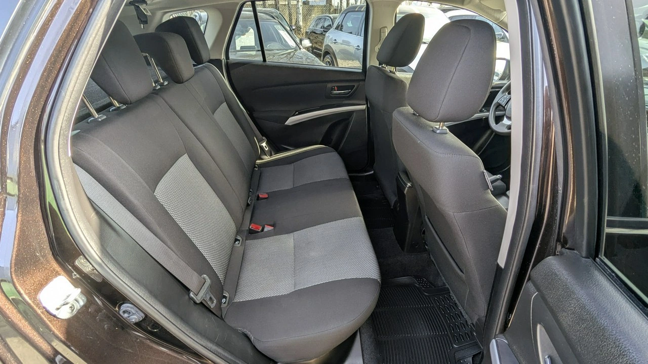 Suzuki SX4 S-Cross - Zdjęcie 15