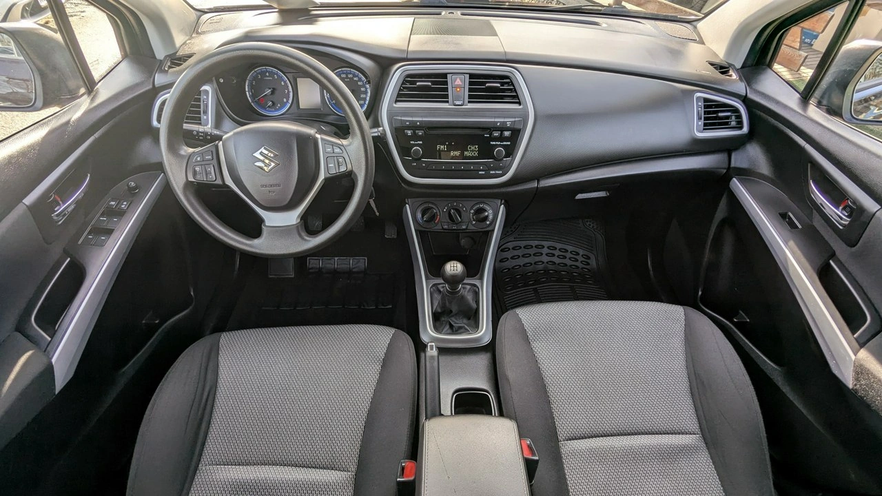 Suzuki SX4 S-Cross - Zdjęcie 18