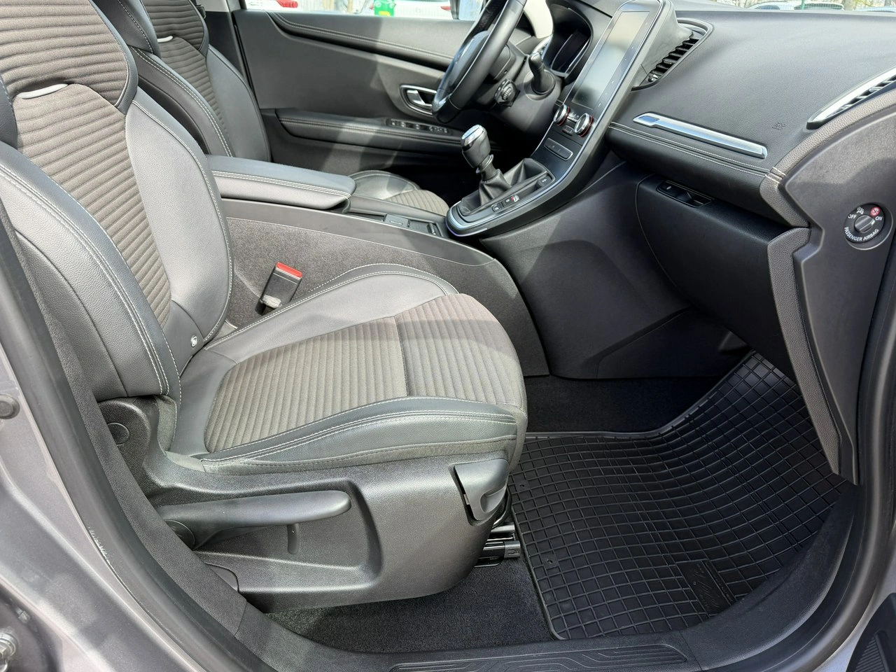 Renault Scenic - Zdjęcie 34