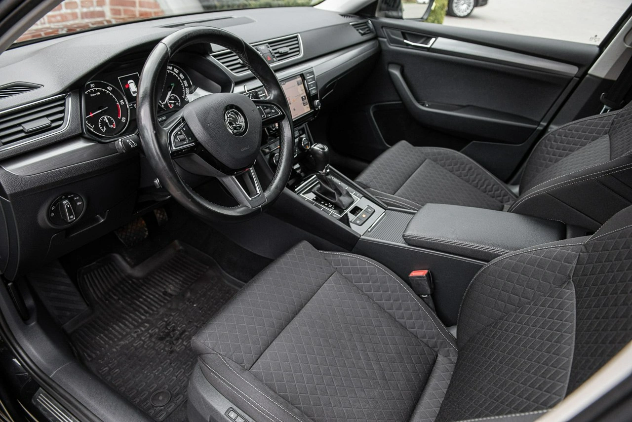 Skoda Superb - Zdjęcie 5