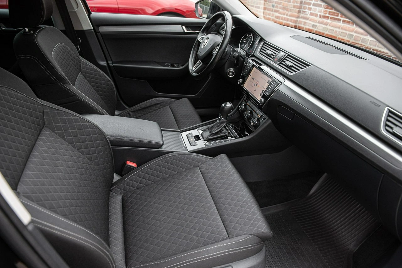 Skoda Superb - Zdjęcie 8