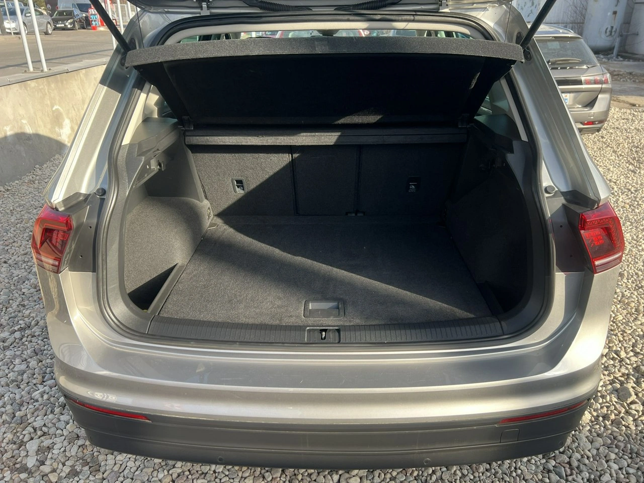 Volkswagen Tiguan - Zdjęcie 10