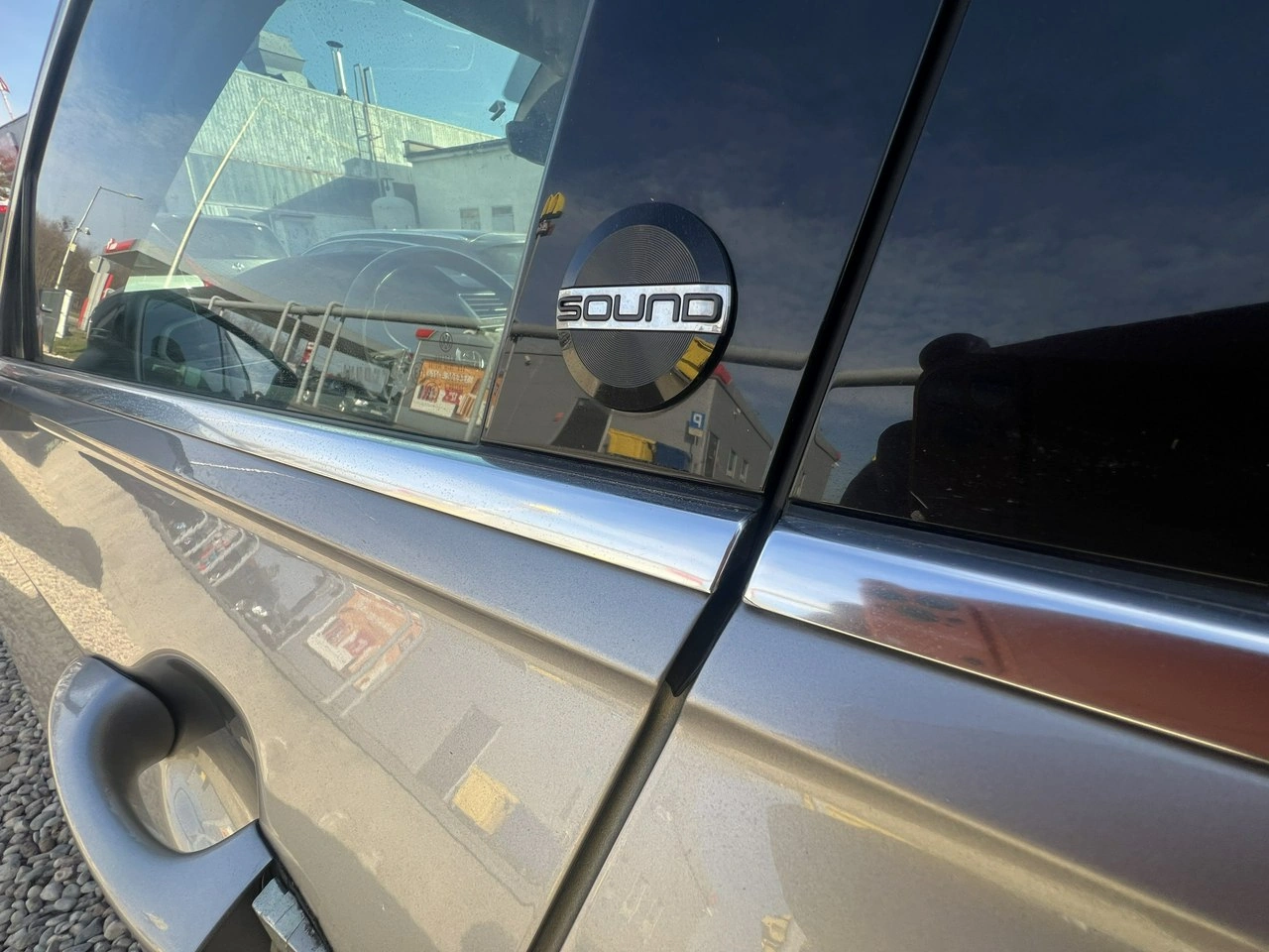 Volkswagen Tiguan - Zdjęcie 14