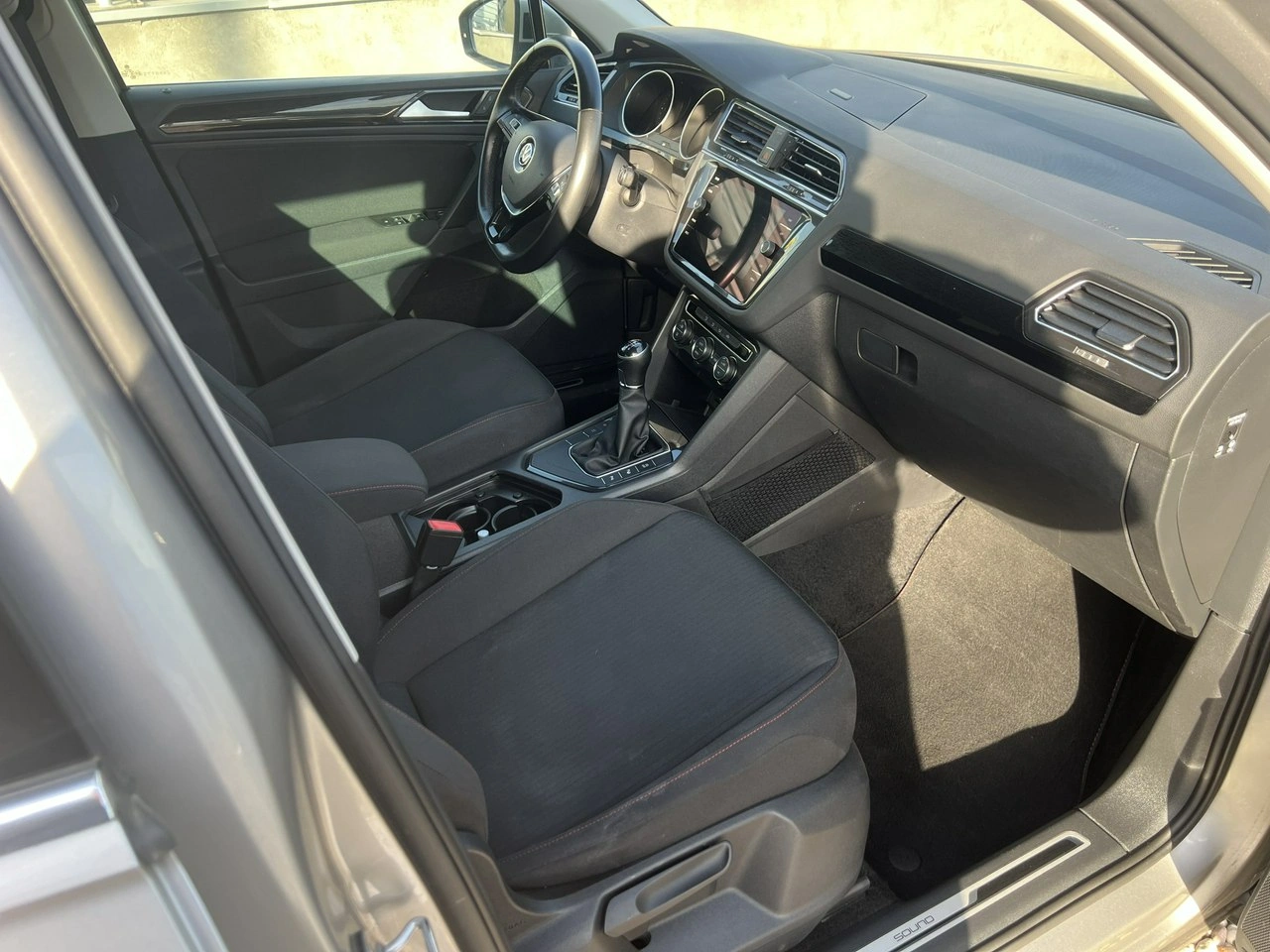 Volkswagen Tiguan - Zdjęcie 6