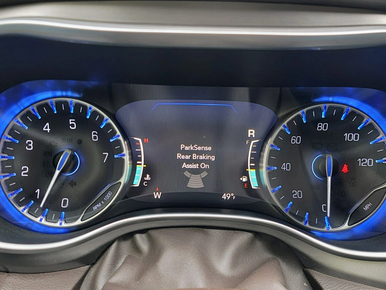 Chrysler Pacifica - Zdjęcie 21