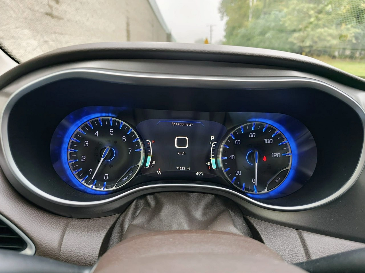 Chrysler Pacifica - Zdjęcie 22