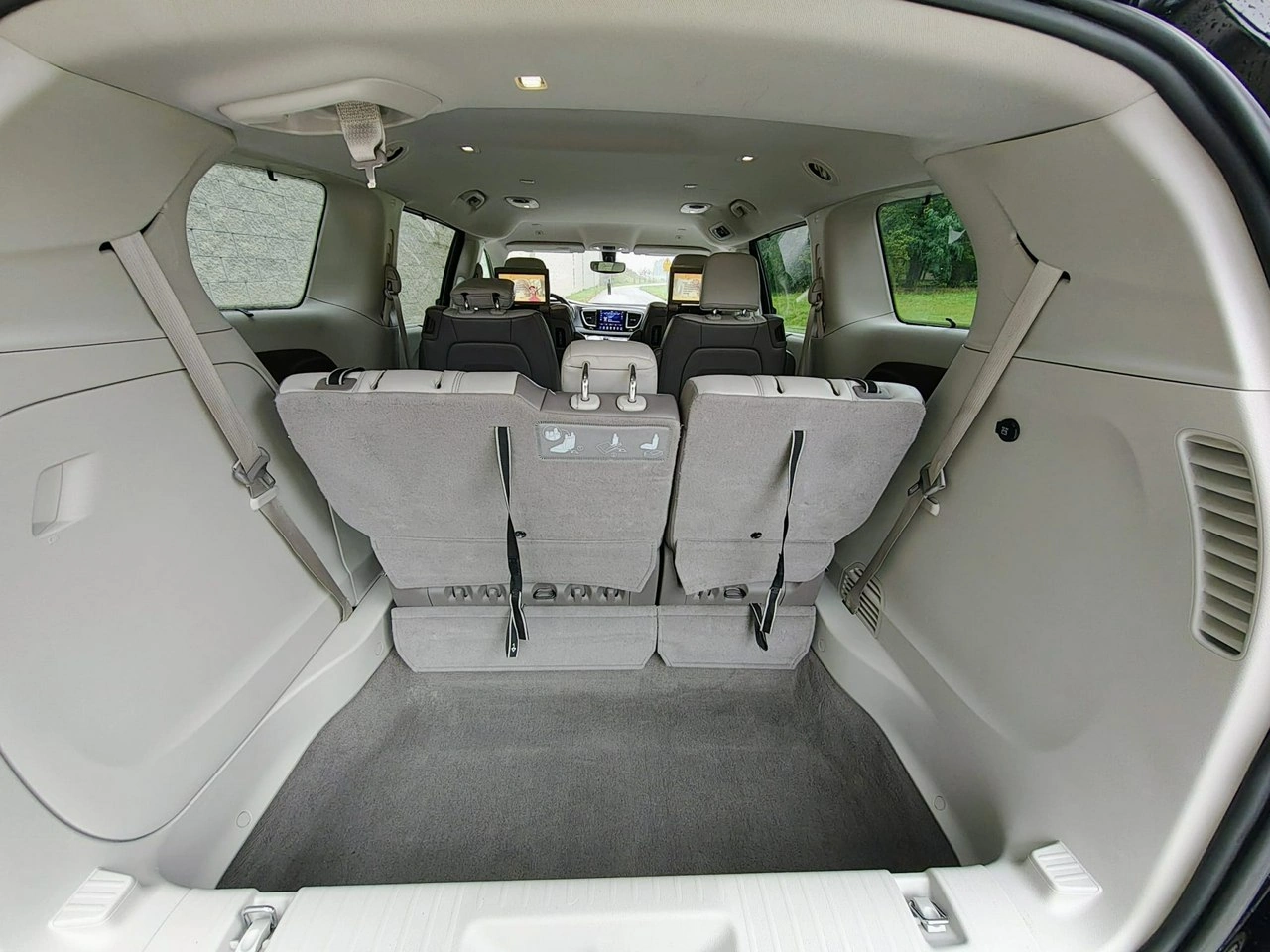 Chrysler Pacifica - Zdjęcie 30