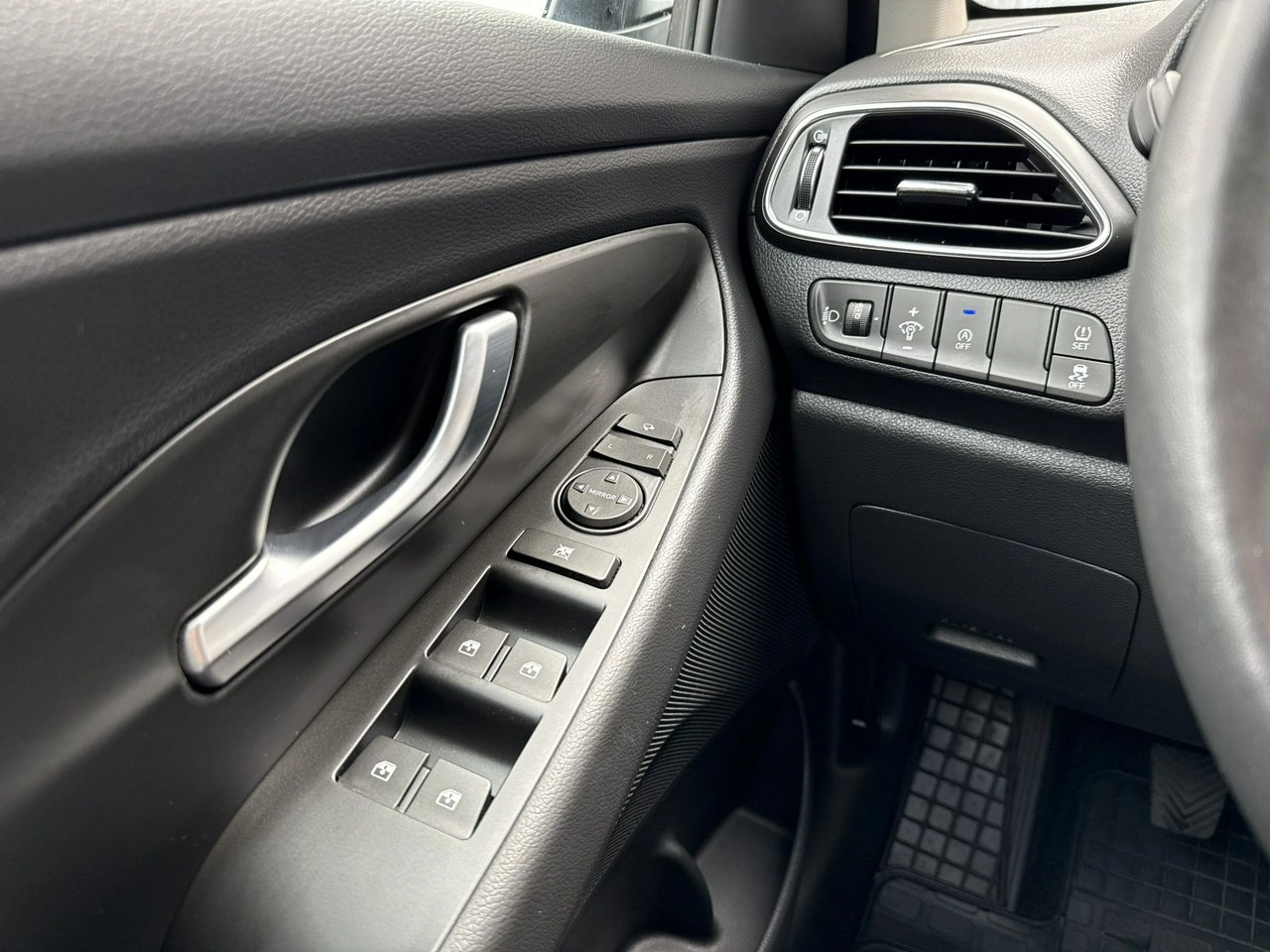 Hyundai i30 - Zdjęcie 22