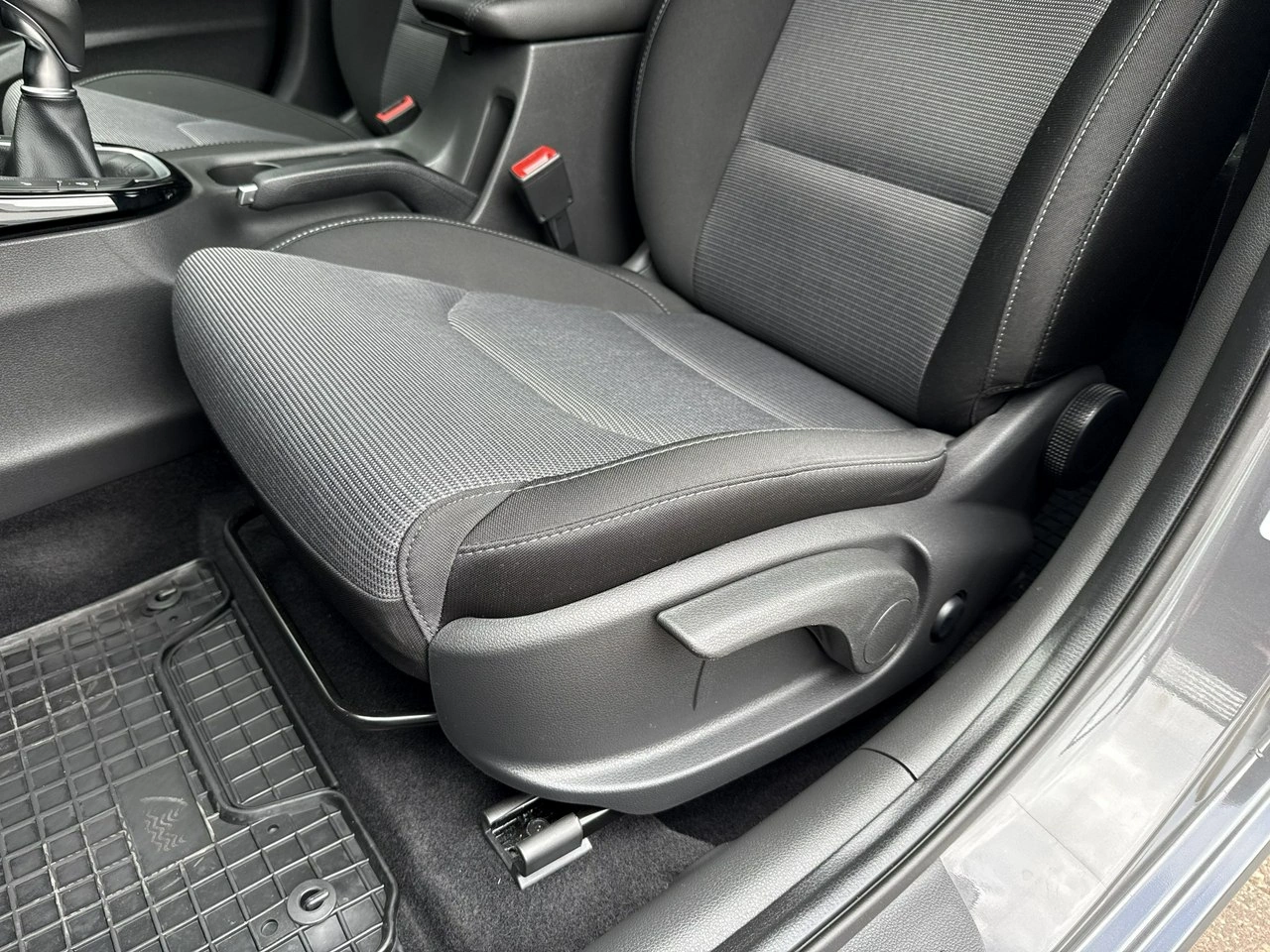 Hyundai i30 - Zdjęcie 25