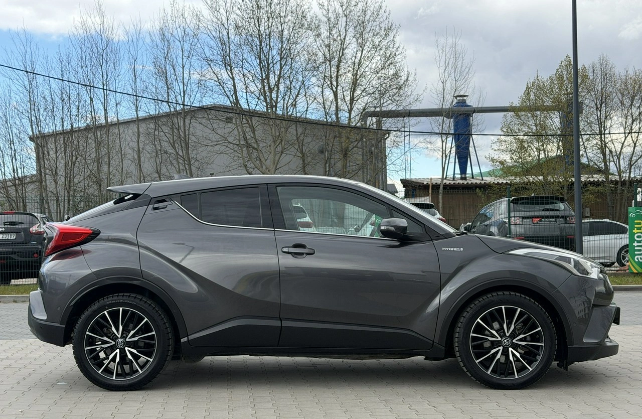 Toyota C-HR - Zdjęcie 12