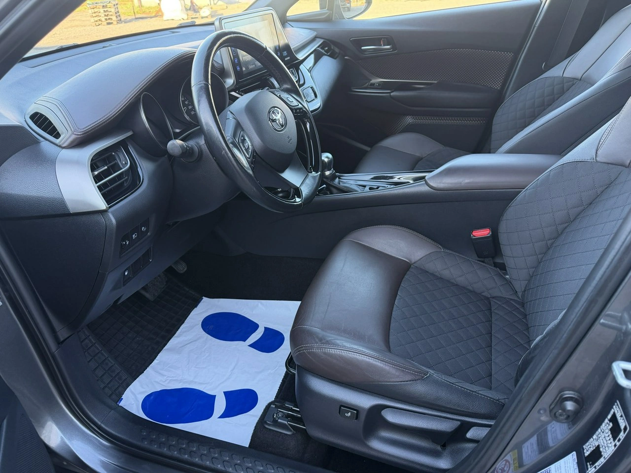 Toyota C-HR - Zdjęcie 18