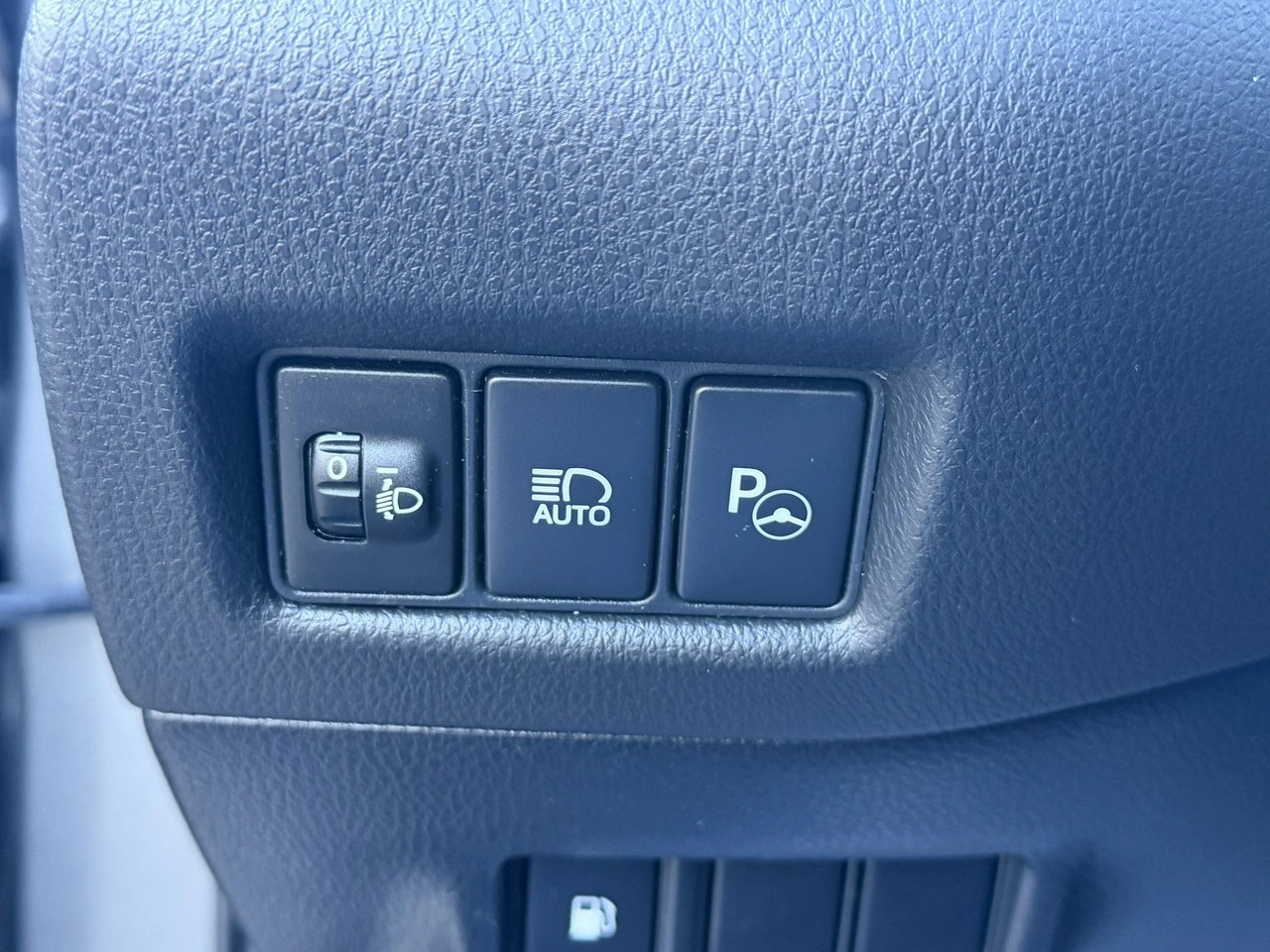 Toyota C-HR - Zdjęcie 17