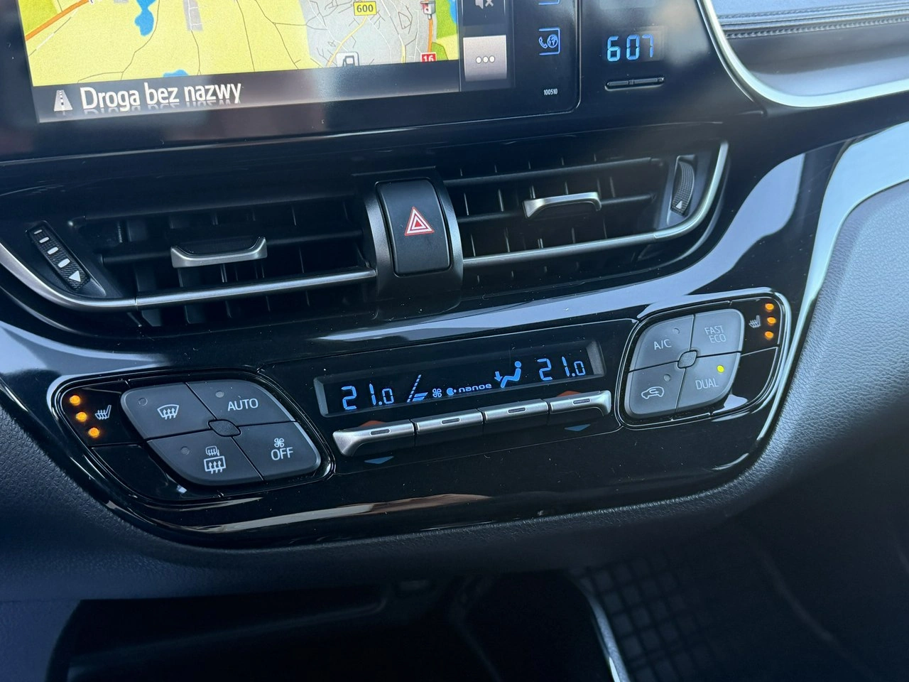 Toyota C-HR - Zdjęcie 27