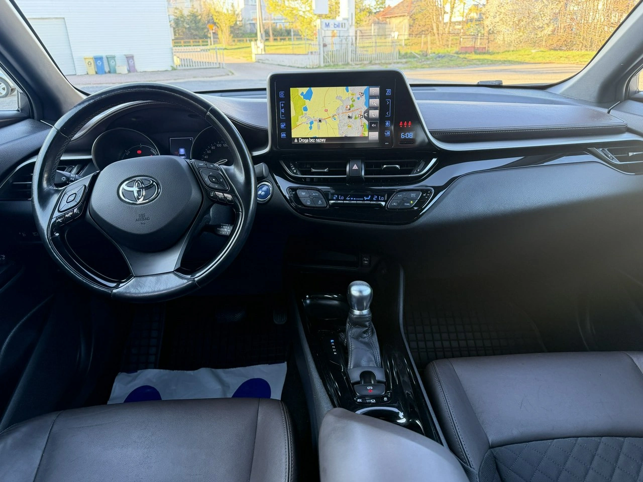 Toyota C-HR - Zdjęcie 21