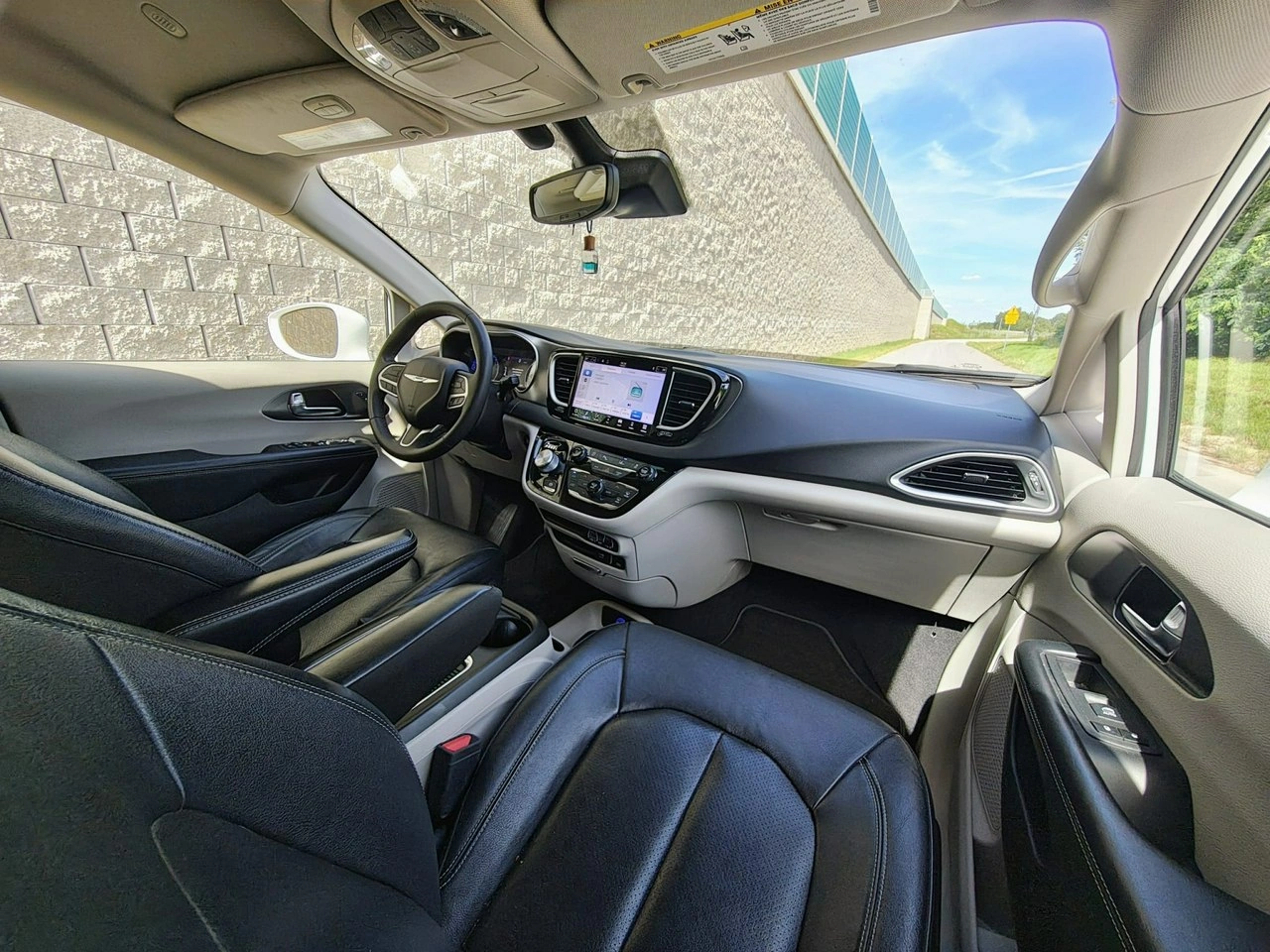 Chrysler Pacifica - Zdjęcie 9