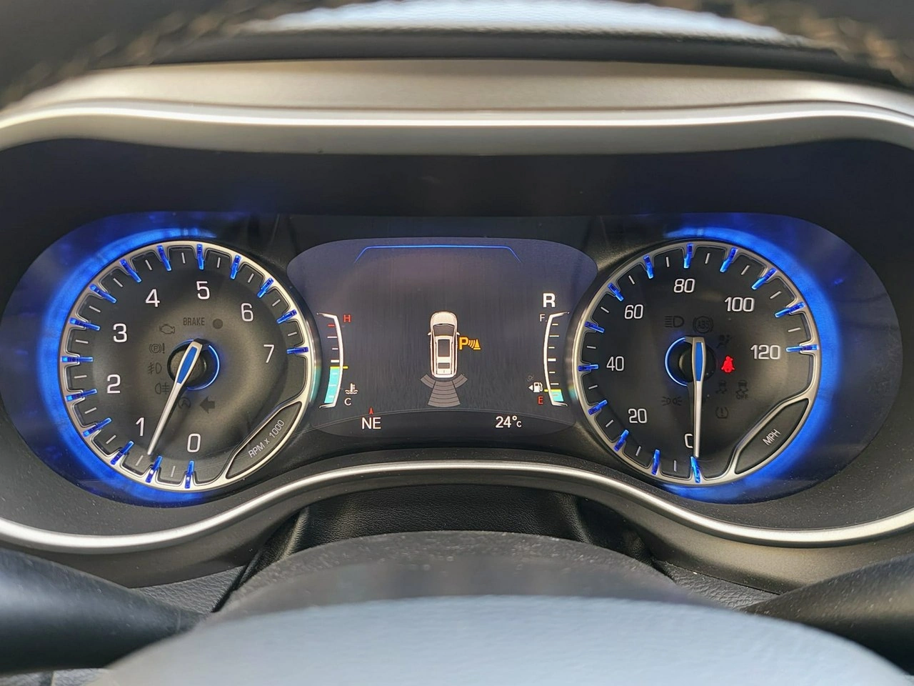 Chrysler Pacifica - Zdjęcie 21