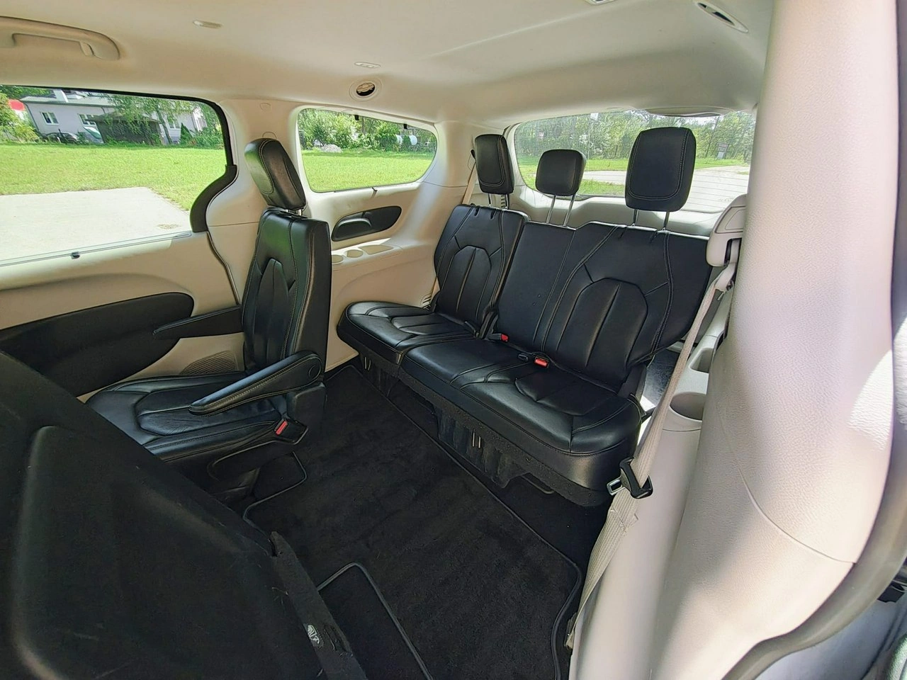 Chrysler Pacifica - Zdjęcie 27