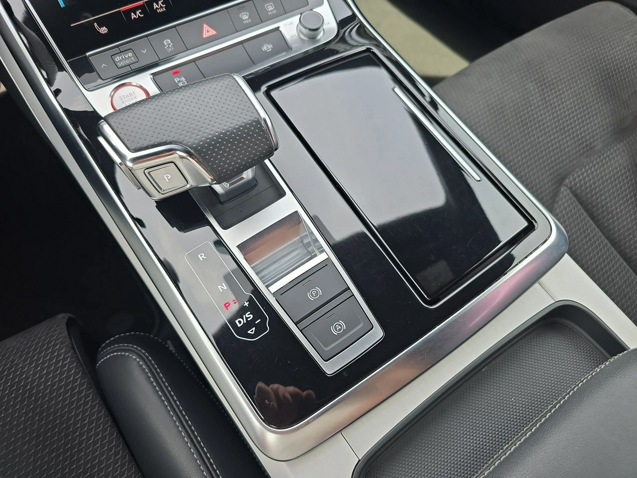 Audi SQ7 - Zdjęcie 13