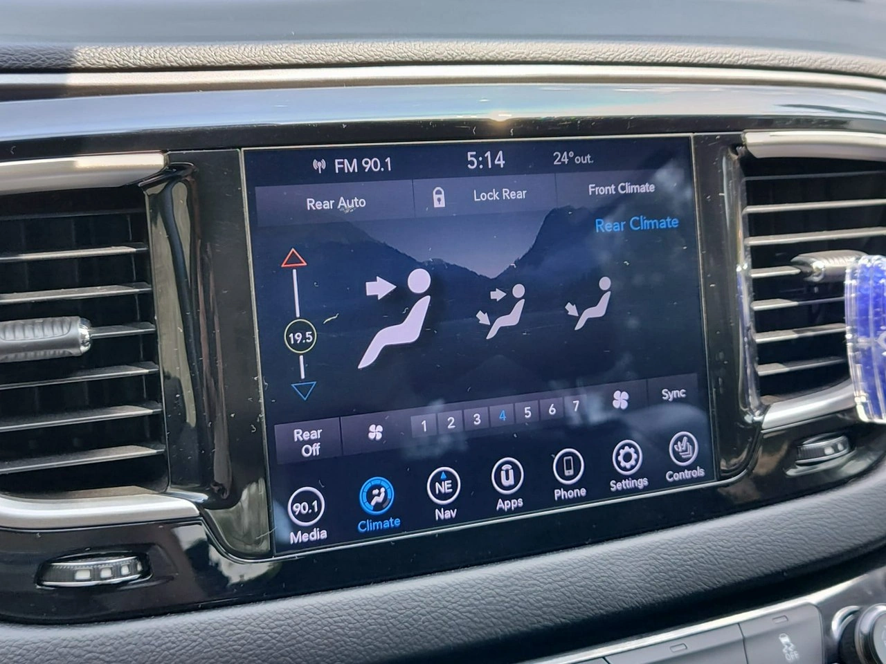 Chrysler Pacifica - Zdjęcie 24