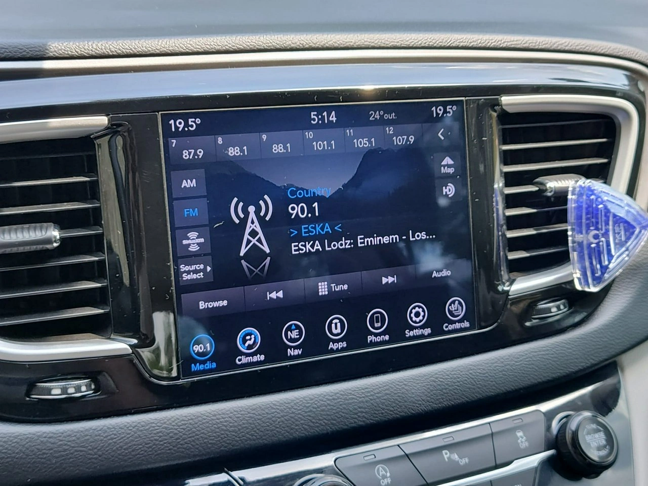 Chrysler Pacifica - Zdjęcie 25