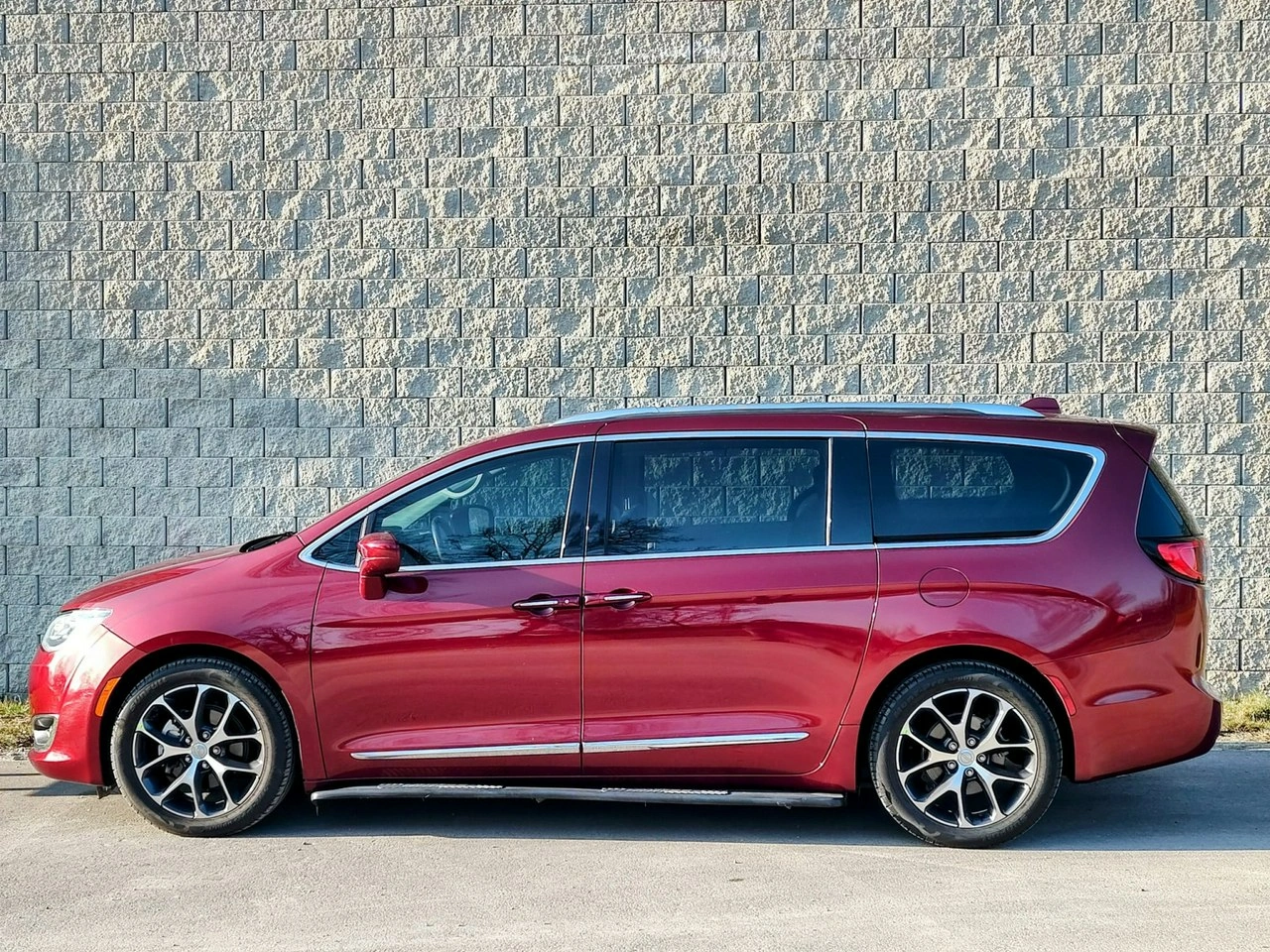 Chrysler Pacifica - Zdjęcie 5