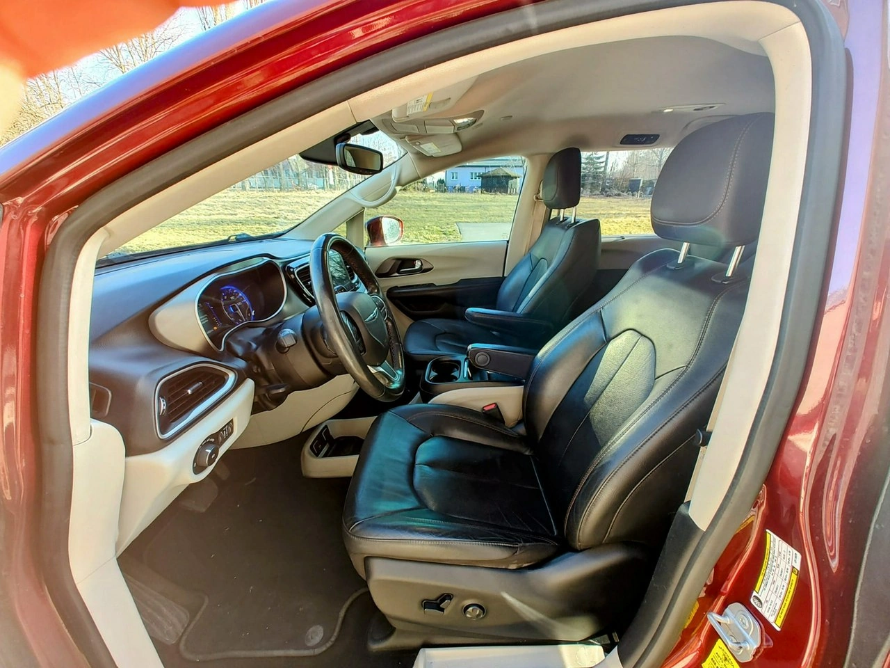 Chrysler Pacifica - Zdjęcie 9