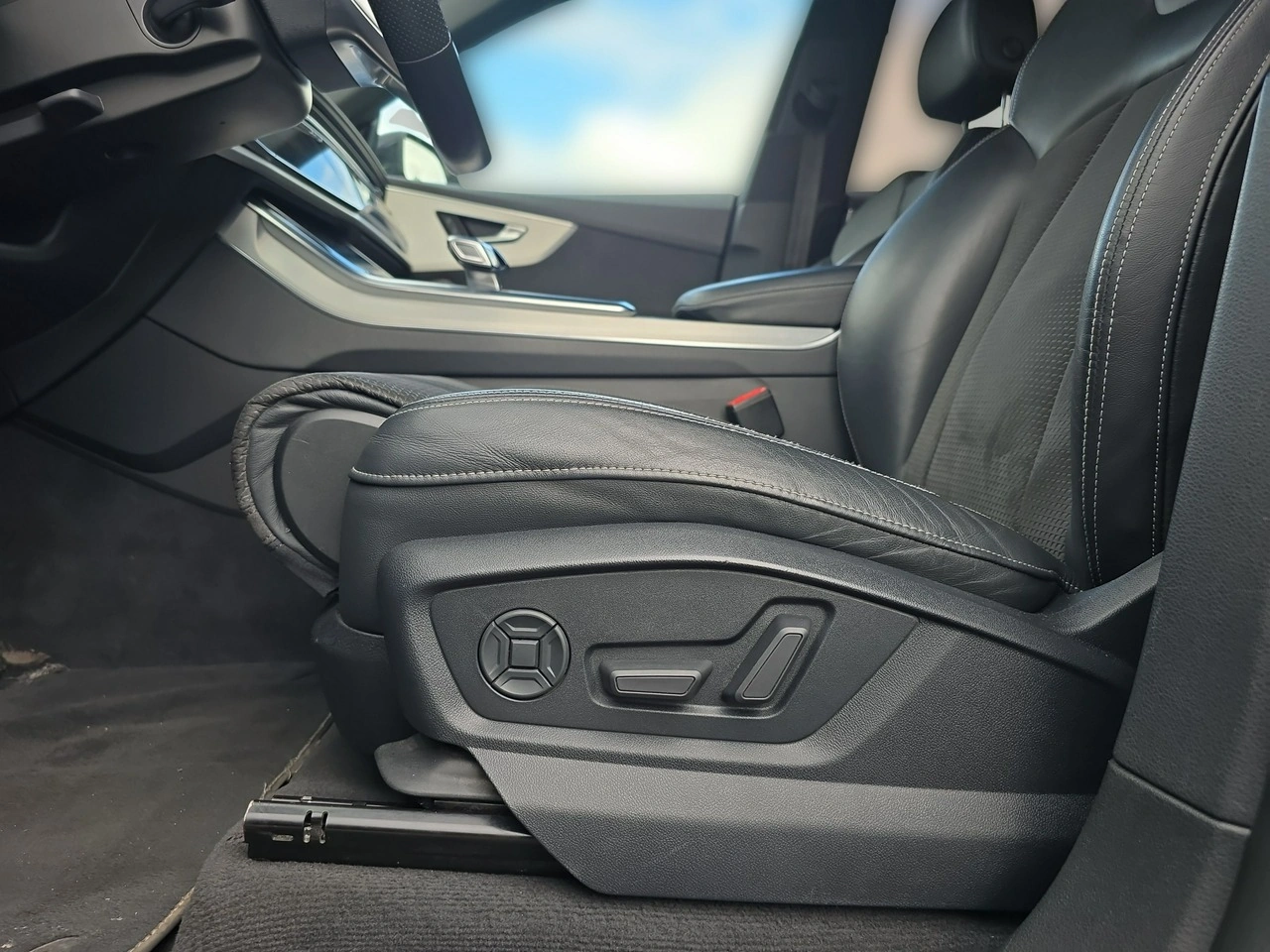 Audi Q8 - Zdjęcie 18