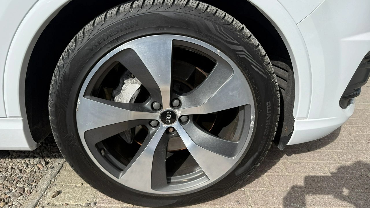 Audi Q7 - Zdjęcie 10