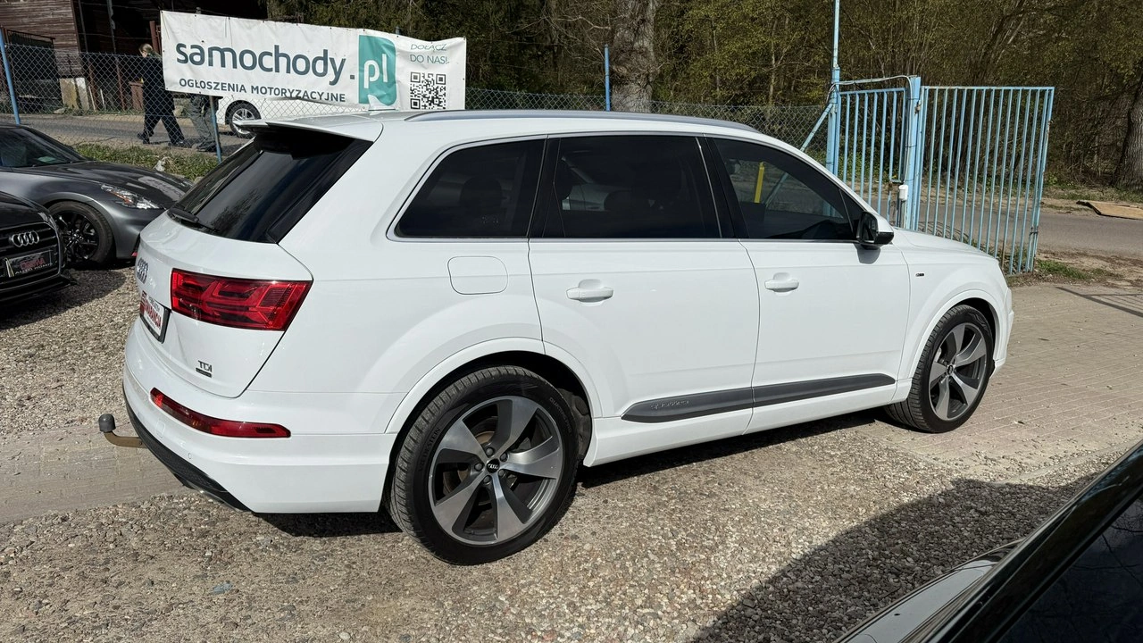 Audi Q7 - Zdjęcie 12