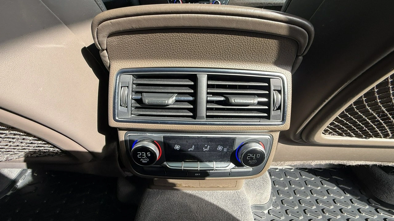 Audi Q7 - Zdjęcie 16