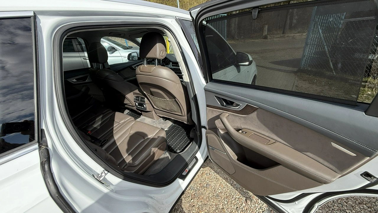 Audi Q7 - Zdjęcie 18