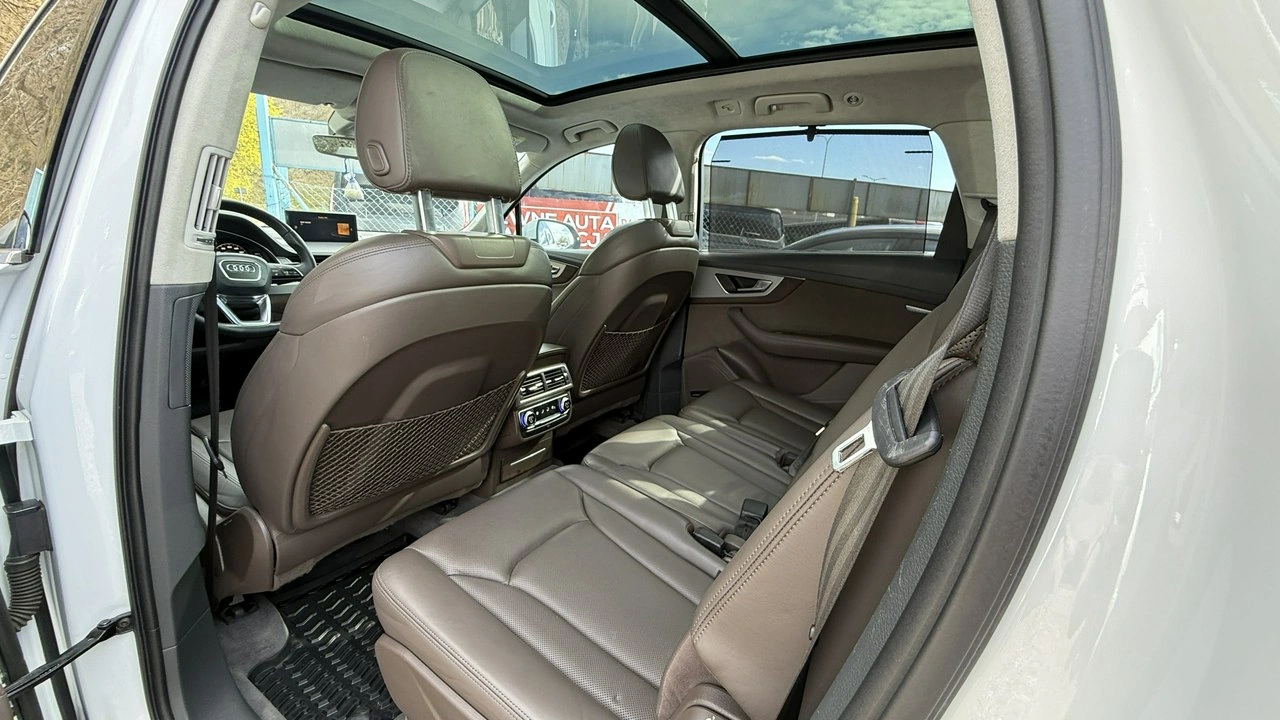 Audi Q7 - Zdjęcie 22