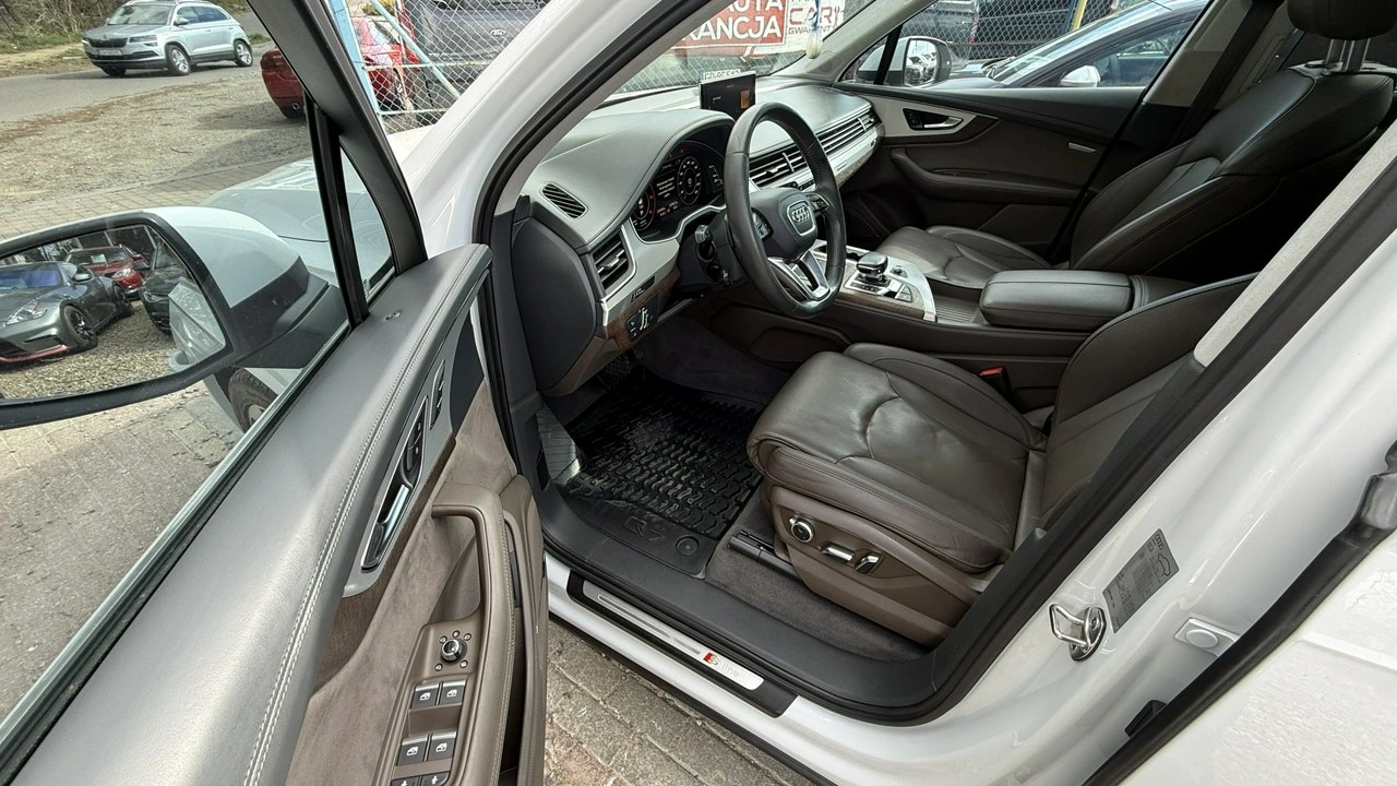Audi Q7 - Zdjęcie 27