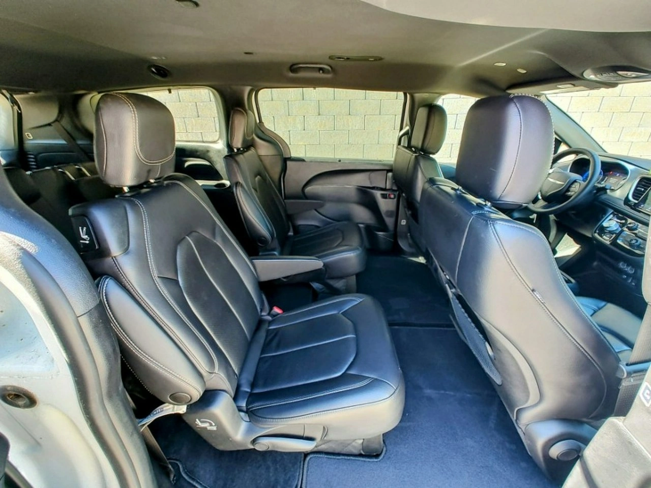 Chrysler Pacifica - Zdjęcie 9