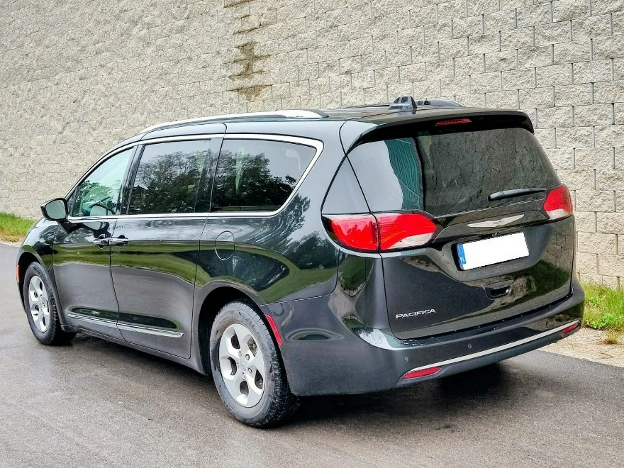 Chrysler Pacifica - Zdjęcie 1