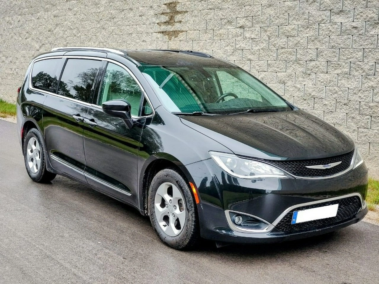 Chrysler Pacifica - Zdjęcie 18