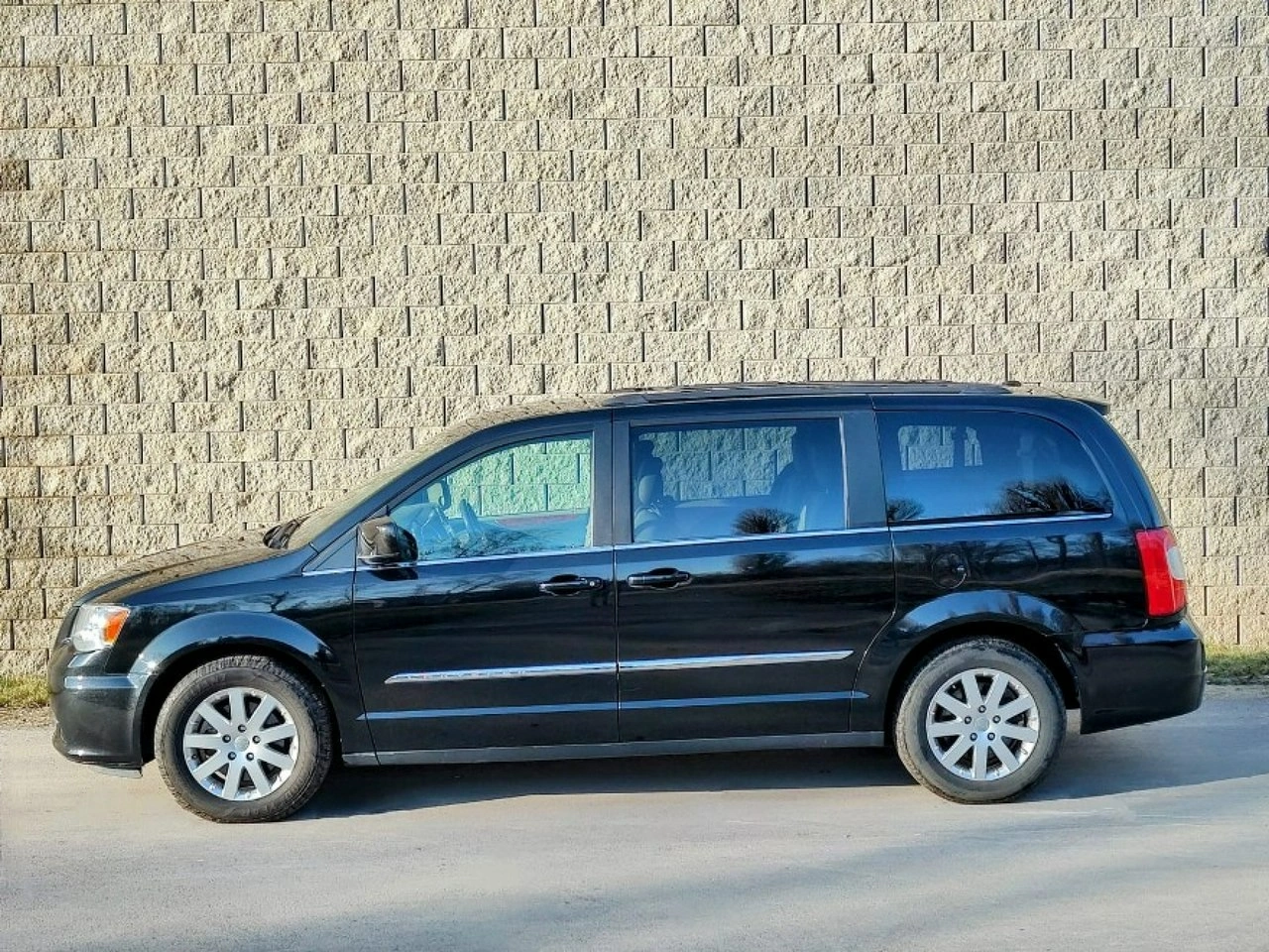 Chrysler Town & Country - Zdjęcie 5