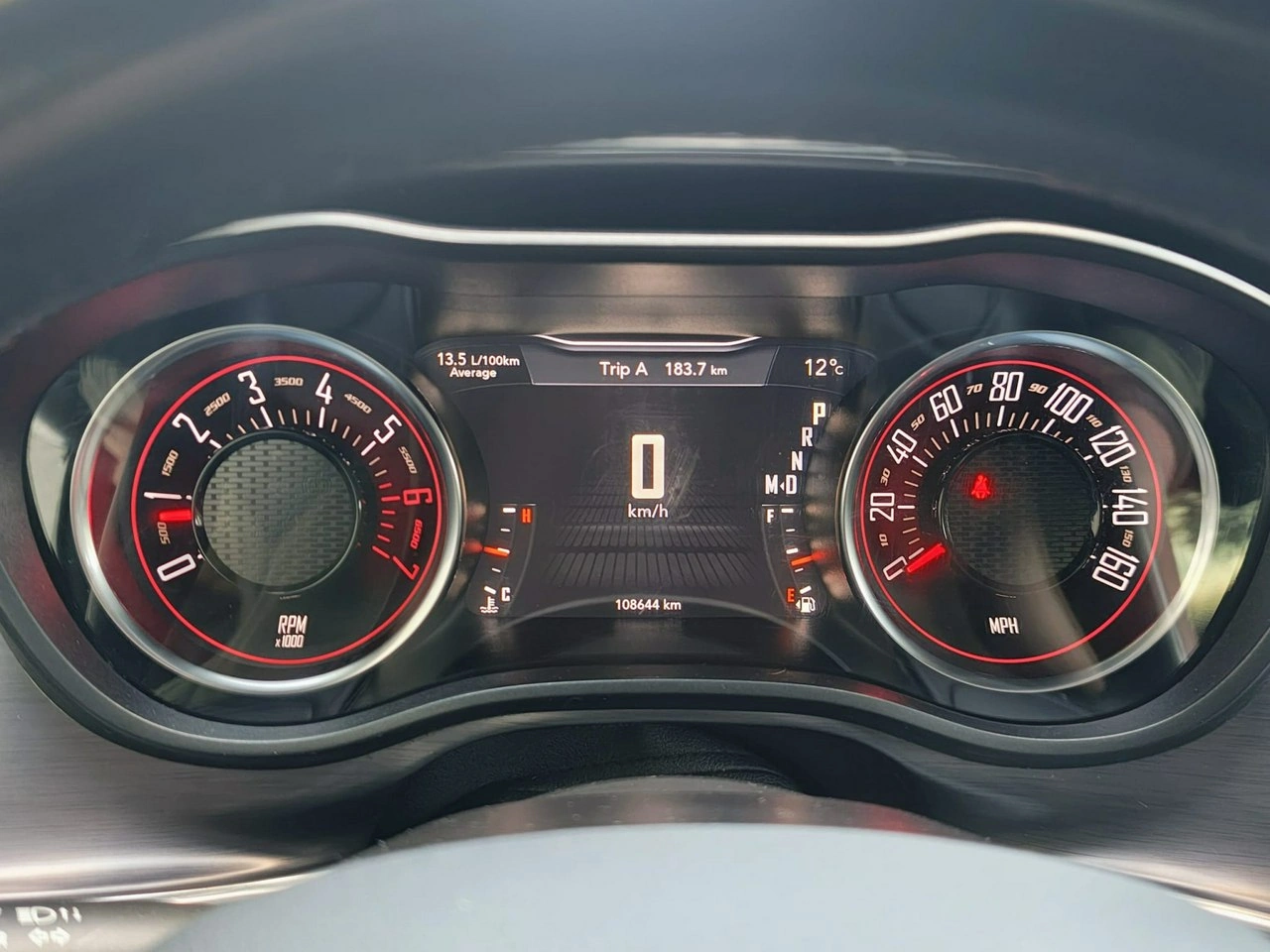 Dodge Challenger - Zdjęcie 16