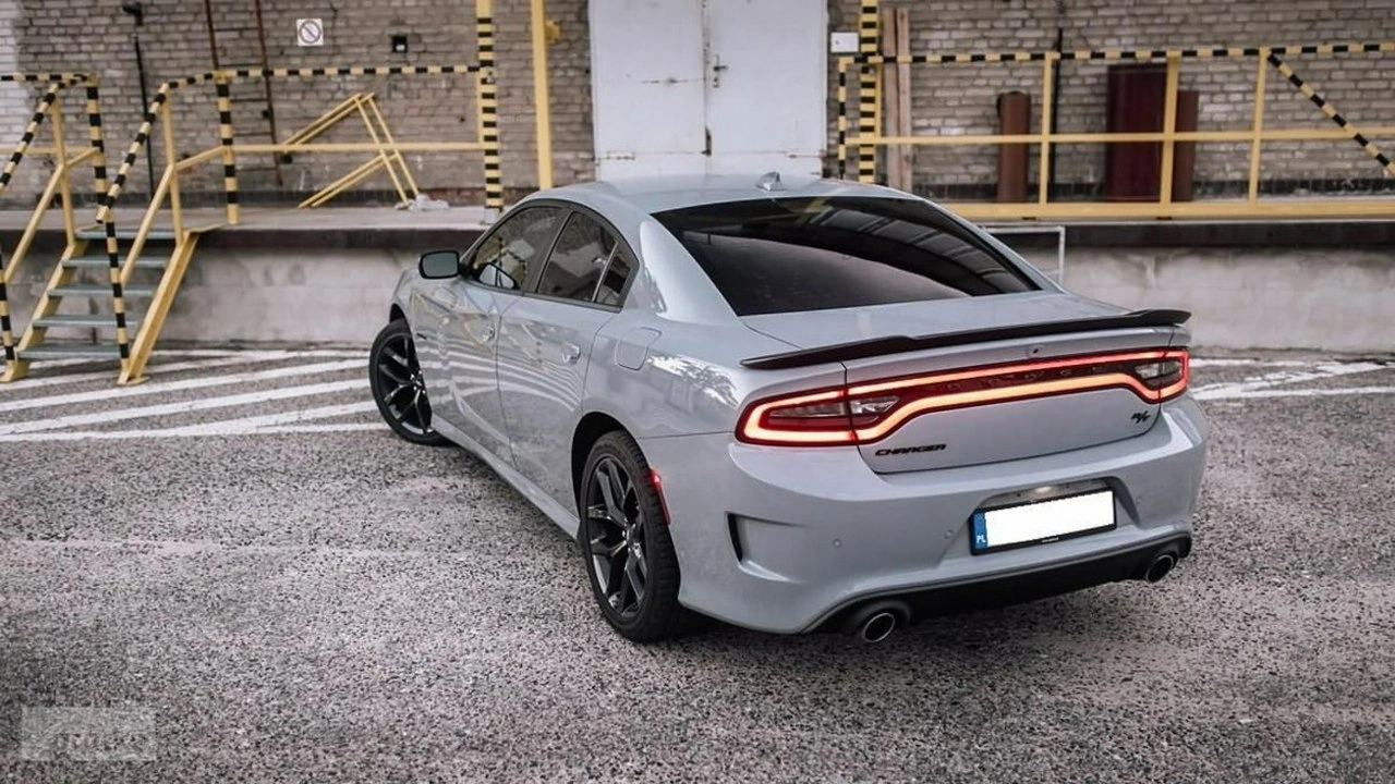Dodge Charger - Zdjęcie 10