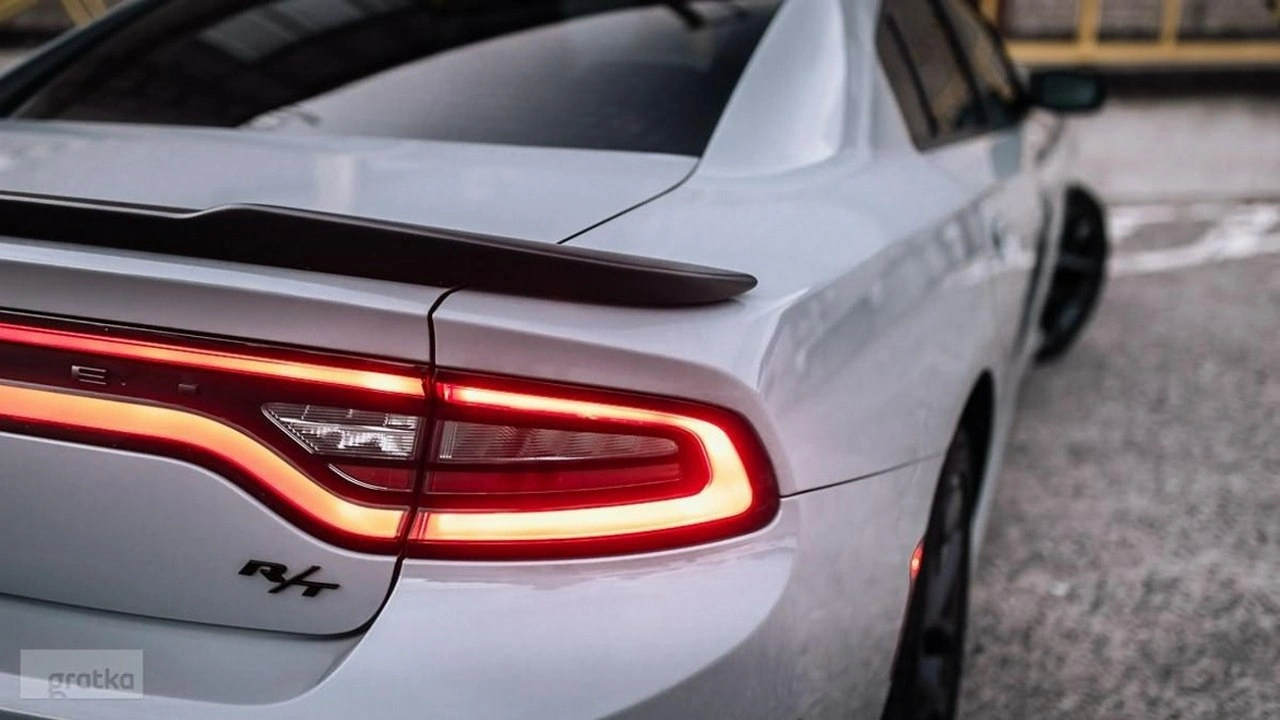 Dodge Charger - Zdjęcie 16