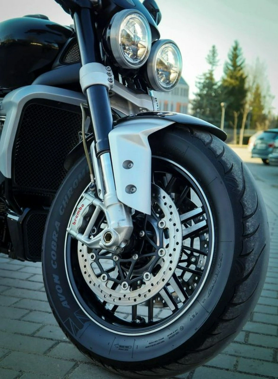 Triumph Rocket - Zdjęcie 11