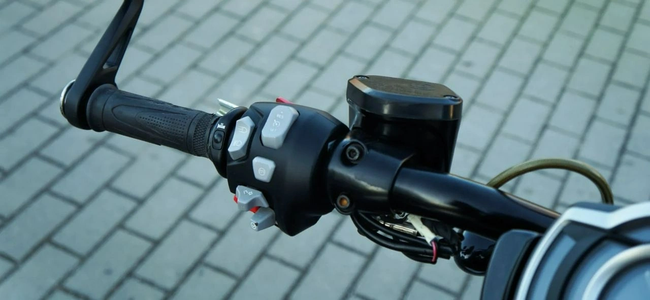 Triumph Rocket - Zdjęcie 14