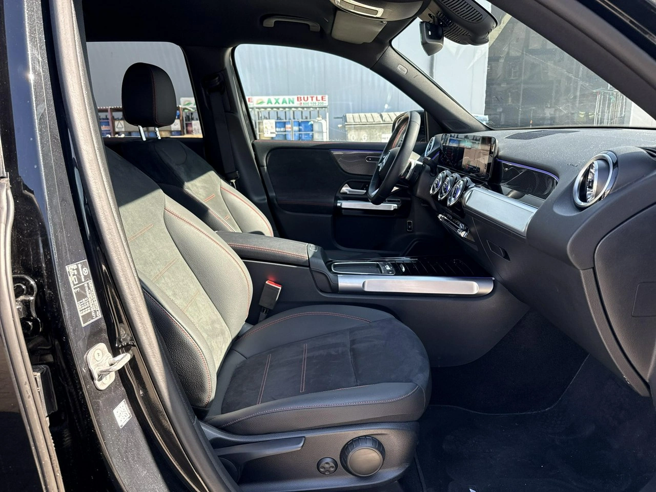 Mercedes GLB - Zdjęcie 20