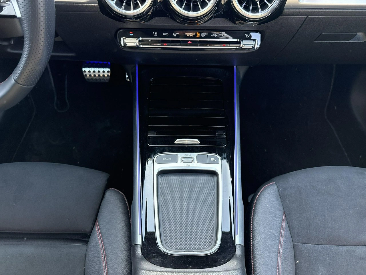 Mercedes GLB - Zdjęcie 24