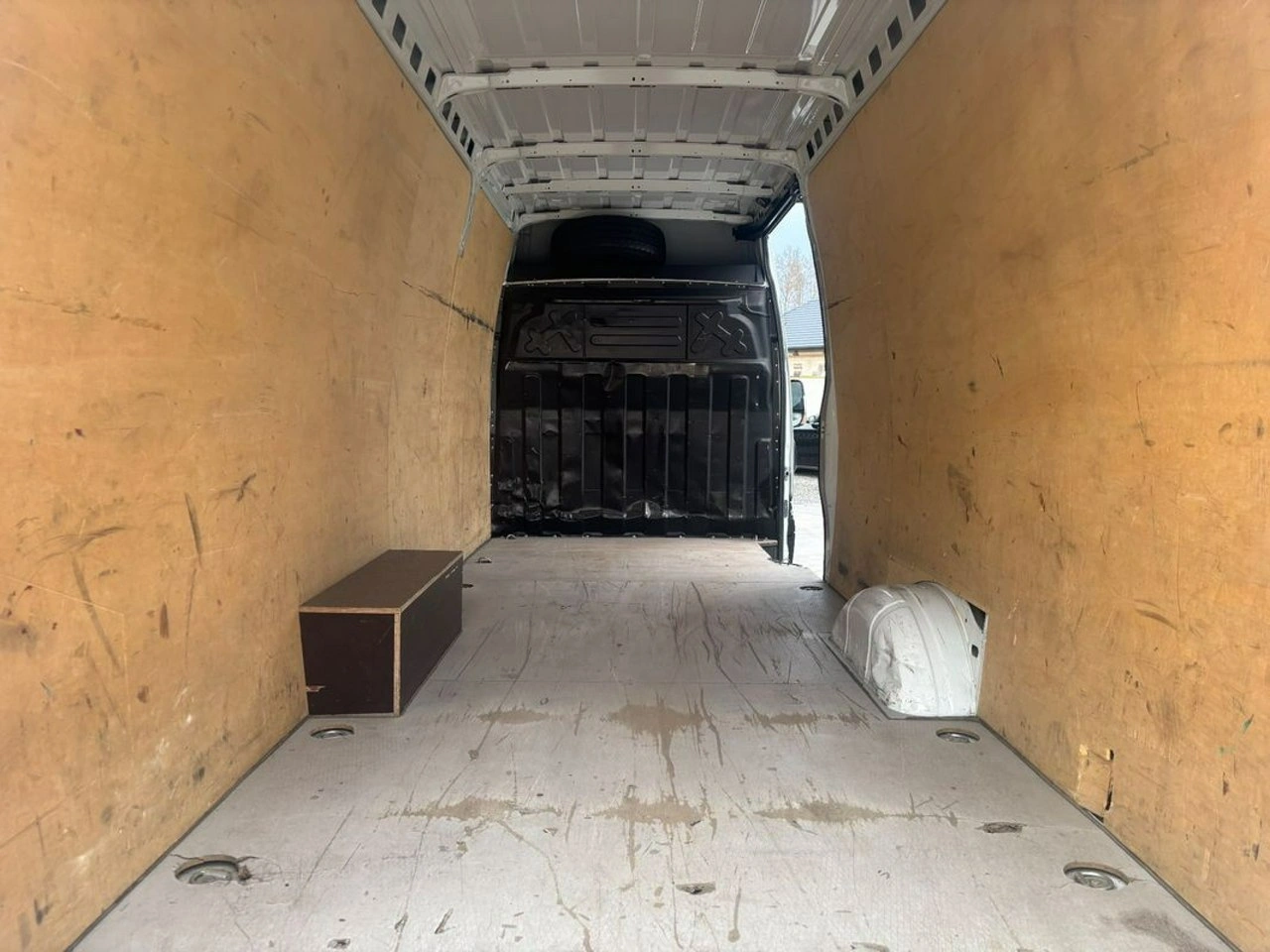 Iveco Daily - Zdjęcie 13