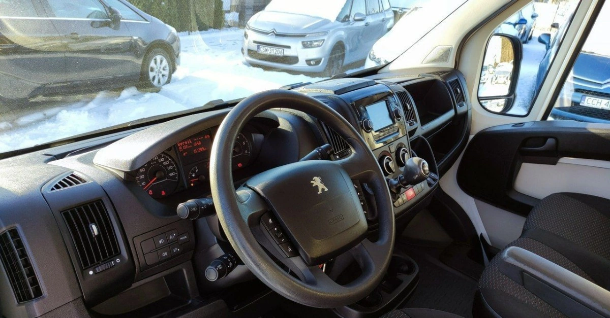 Peugeot Boxer - Zdjęcie 28