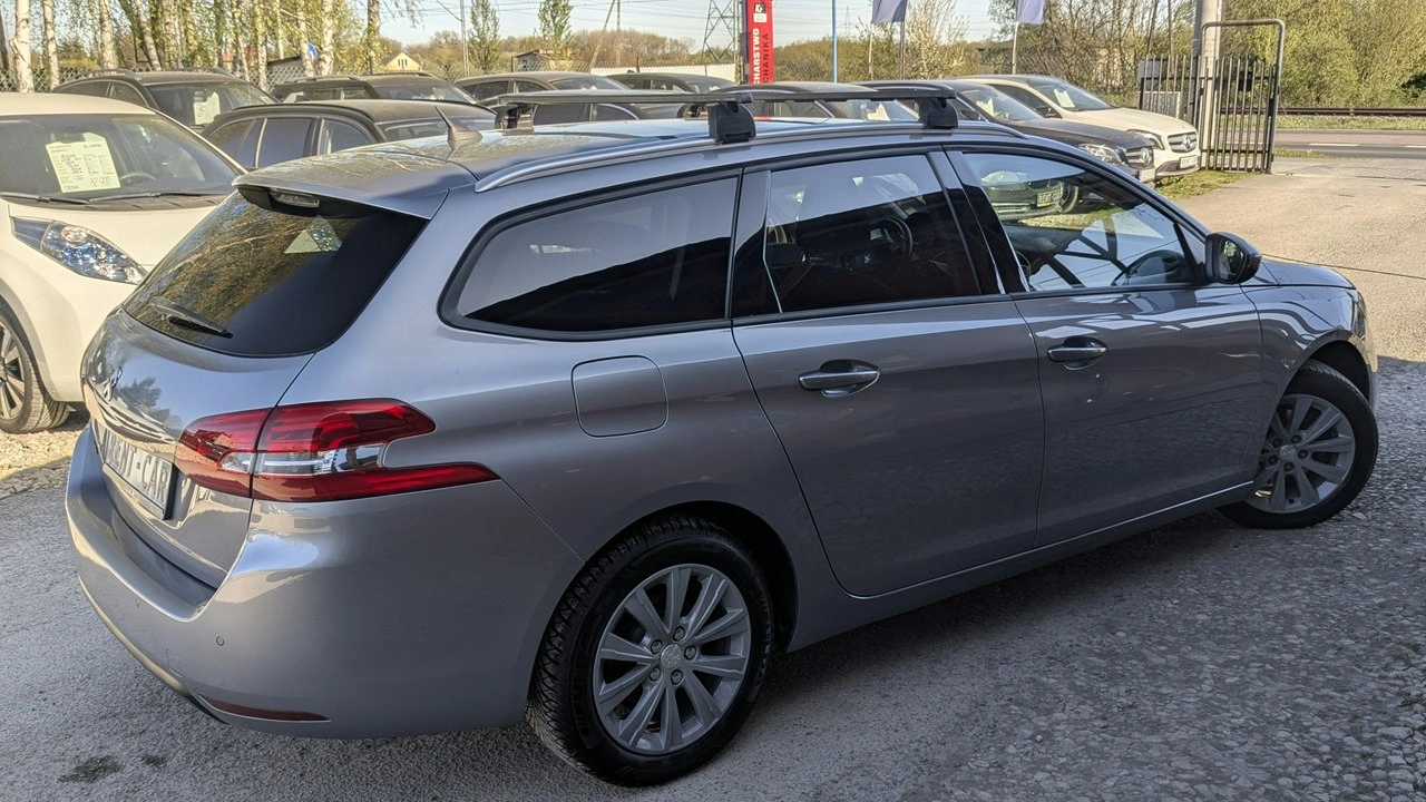 Peugeot 308 SW - Zdjęcie 12