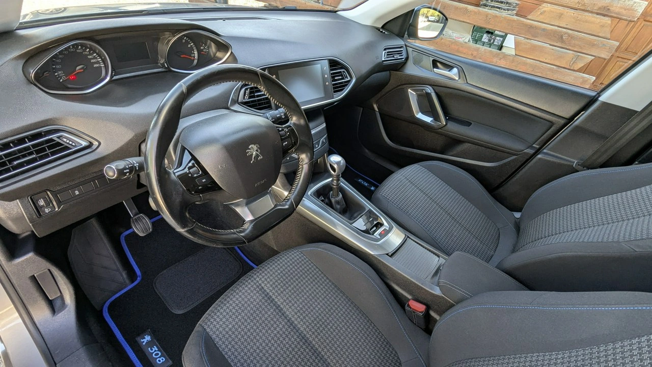 Peugeot 308 SW - Zdjęcie 14